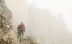 Mengapa Pendakian Gunung Sebaiknya Tidak Dilakukan Pada Musim Hujan?