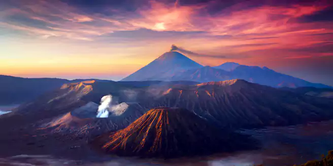 Gunung Paling Indah Di Indonesia