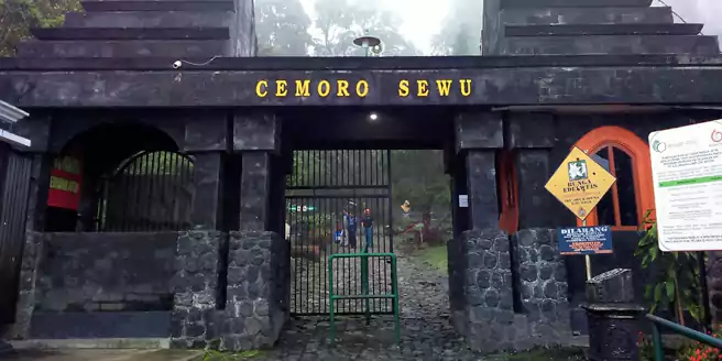 Jalur Pendakian Gunung Lawu Via Cemoro Sewu