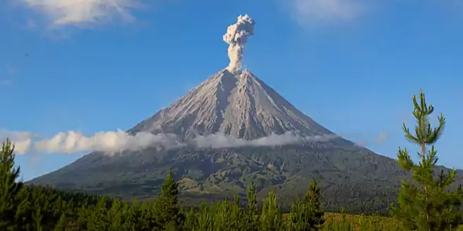 Gunung Tertinggi Ke 9 Di Indonesia Gunung Semeru