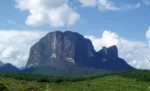 Kenapa di Kalimantan Tidak Ada Gunung Berapi?