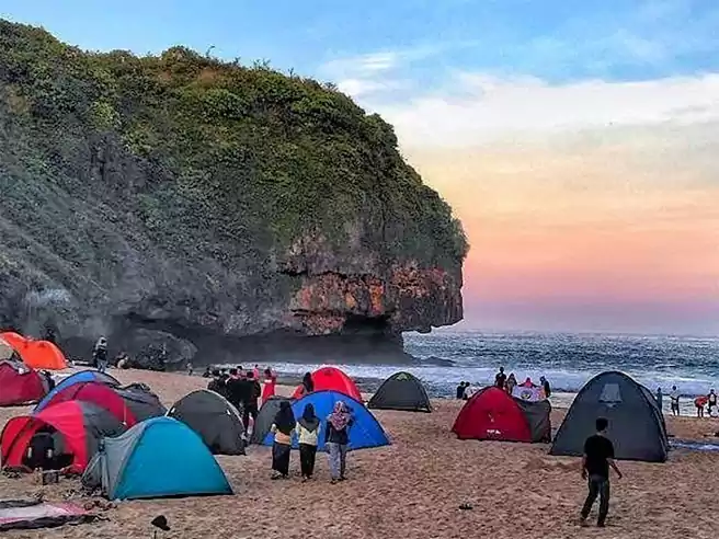 Spot Camping Di Pantai Gunungkidul Pantai Greweng