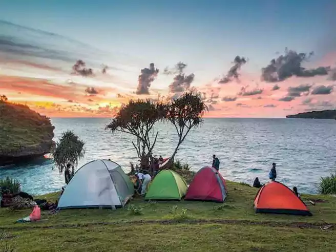 Spot Camping Di Pantai Gunungkidul Pantai Kesirat