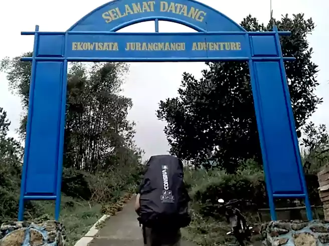 Gerbang Jalur Pendakian Gunung Slamet Via Jurangmangu