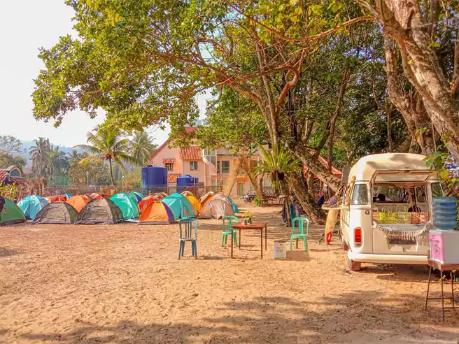 Tempat Camping Di Pantai Carita Perhutani Banten