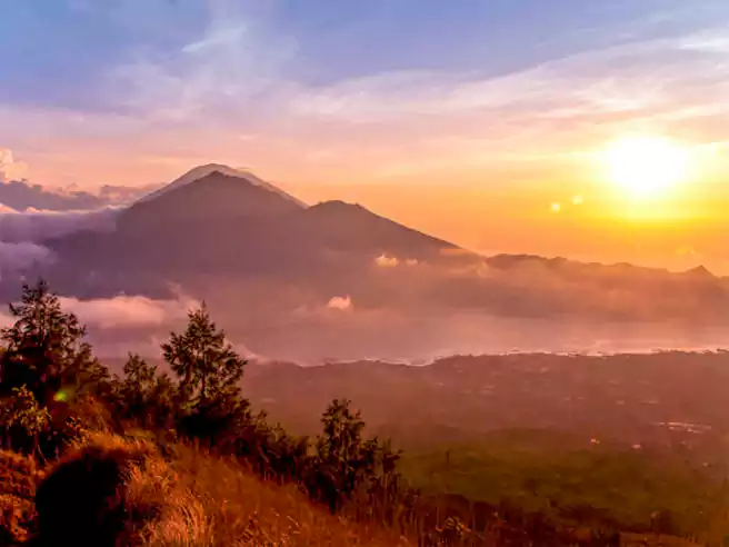 Pemandangan Sunrise Cantik Dari Puncak Gunung Batur