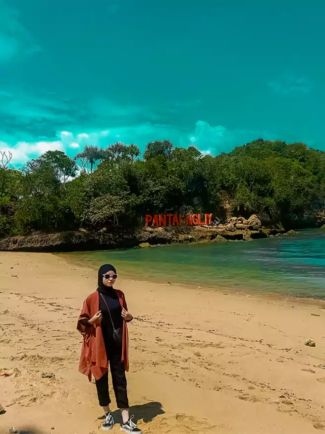 Pantai Di Malang Pantai Ngliyep Malang
