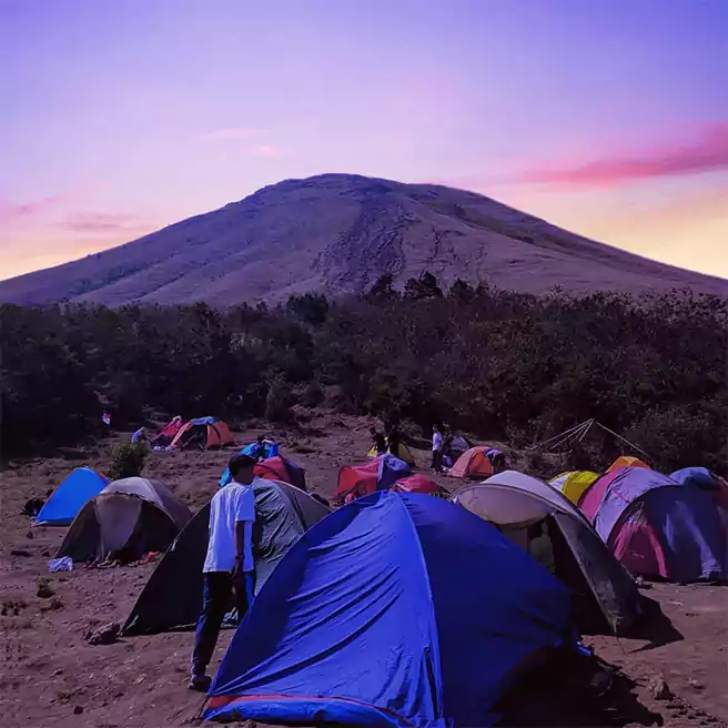 Tempat Camping Di Trawas Mojokerto Puncak Bayangan Gunung Penanggungan