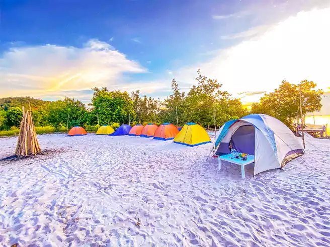 Tempat Camping Di Batam Pantai Viovio