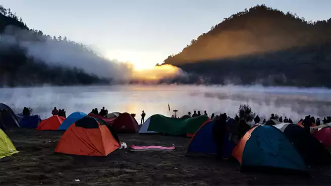 Tempat Camping Di Lumajang Ranu Kumbolo