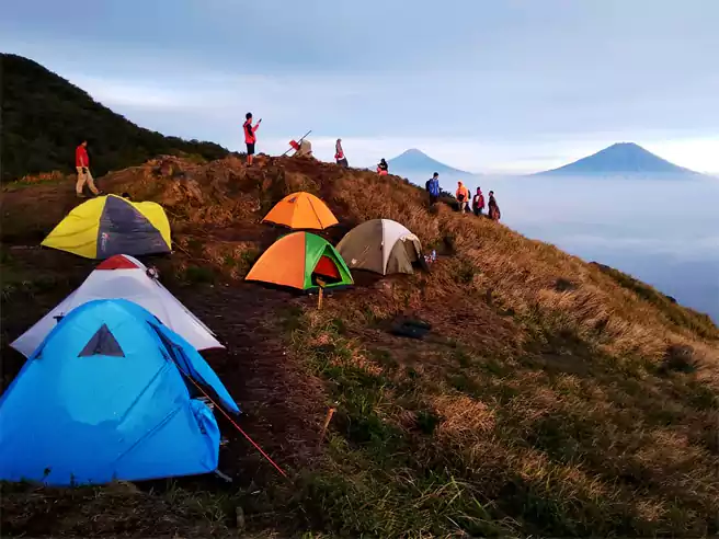 Area Camping Di Puncak Bondolan Gunung Ungaran Via Parantunan