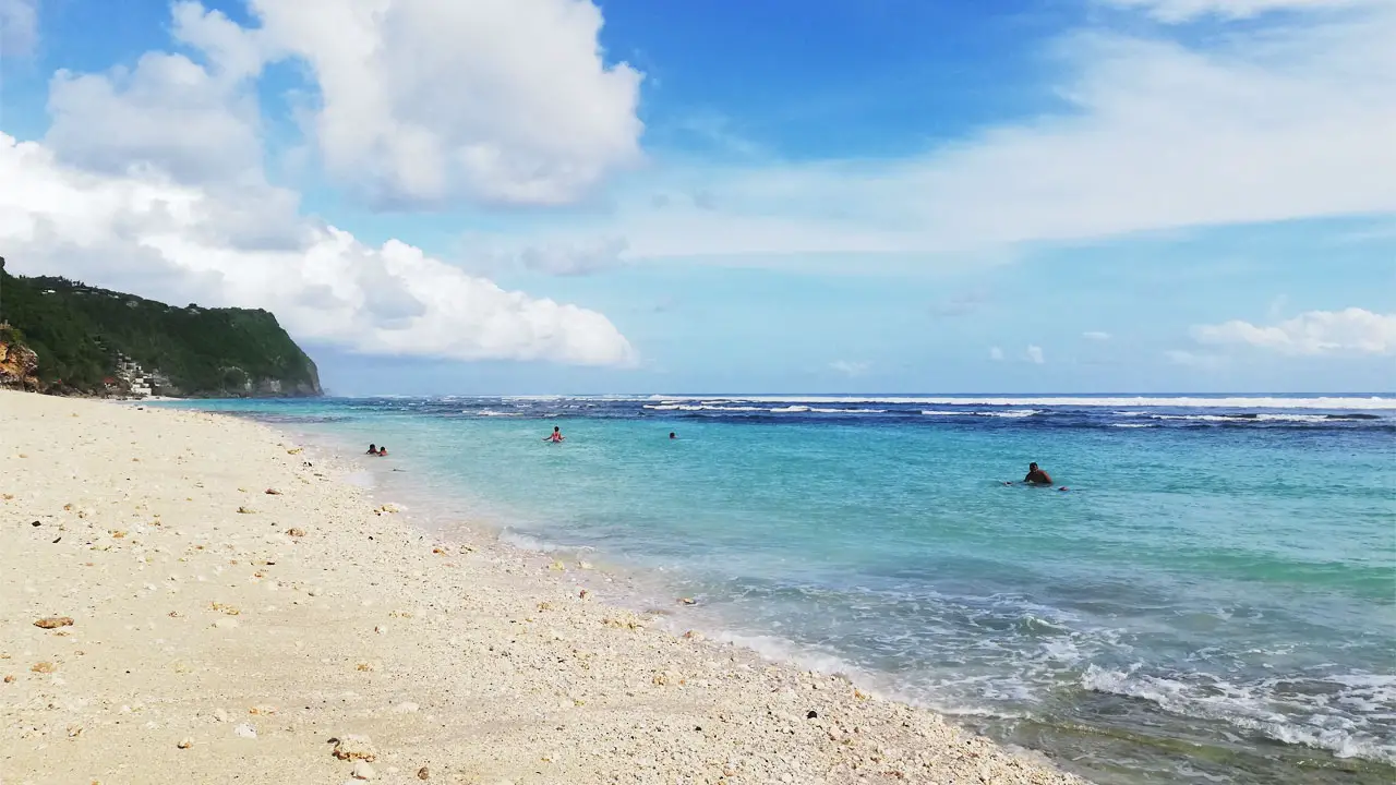 Review Pantai Melasti Ungasan Lokasi, Harga Tiket Masuk, Foto Dan Kelebihannya