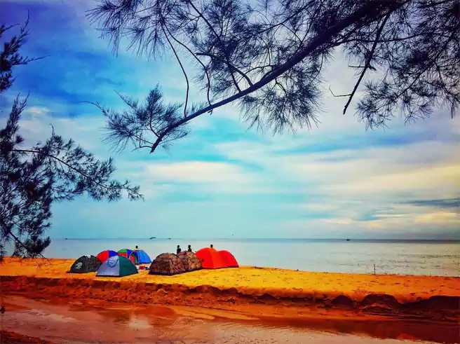 Tempat Camping Di Sekitar Singkawang Pantai Kura Kura