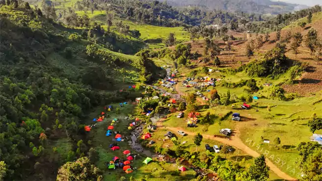 Keindahan Tempat Camping Ranca Cangkuang 