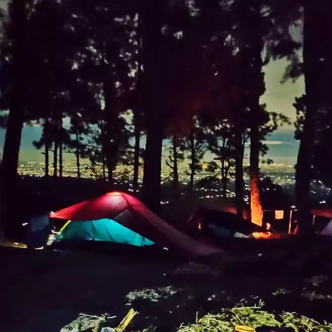 Suasana Malam Hari Di Camping Ground Gunung Bunder Bogor
