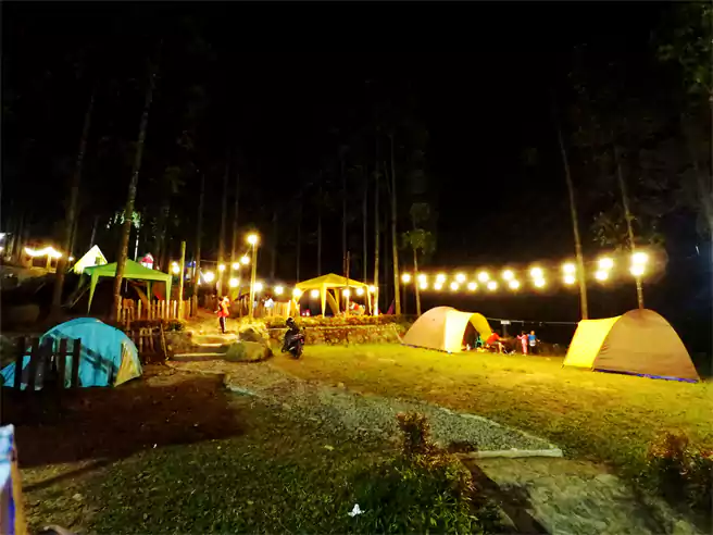 Suasana Malam Hari Di Camping Ground Wonderful Citamiang