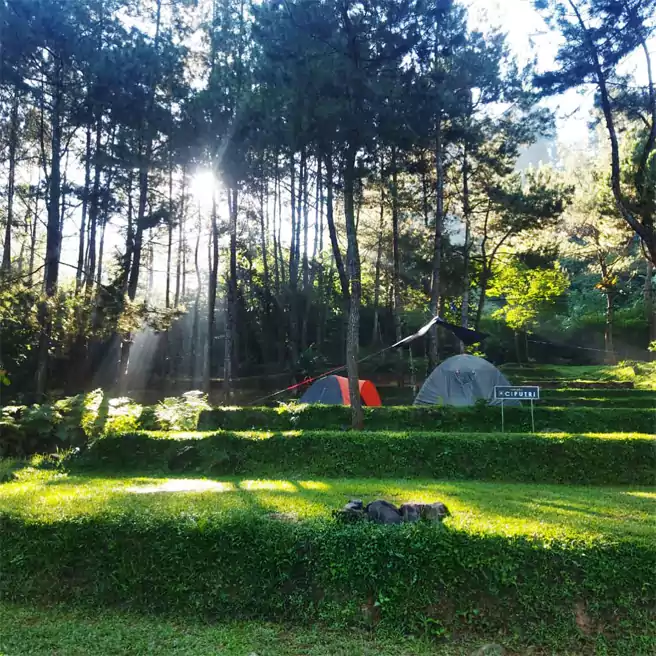 Suasana Tempat Camping Di Highland Camp Curug Panjang Bogor