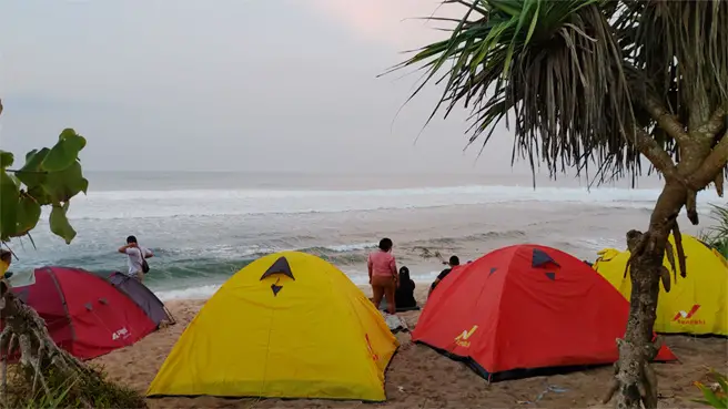 Tempat Camping Di Jogja Pantai Watu Kodok