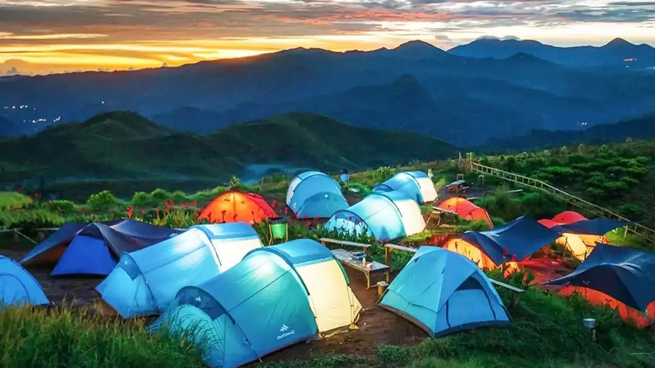 Taman Langit Pangalengan Spot Camping Terbaik, Sensasi Sunrise Dan Sunset Tak Terlupakan